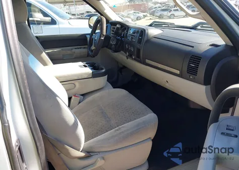 2008 Chevrolet Silverado 1500 Lt1 z USA, uszkodzony, nr VIN 1GCEC19018Z295980